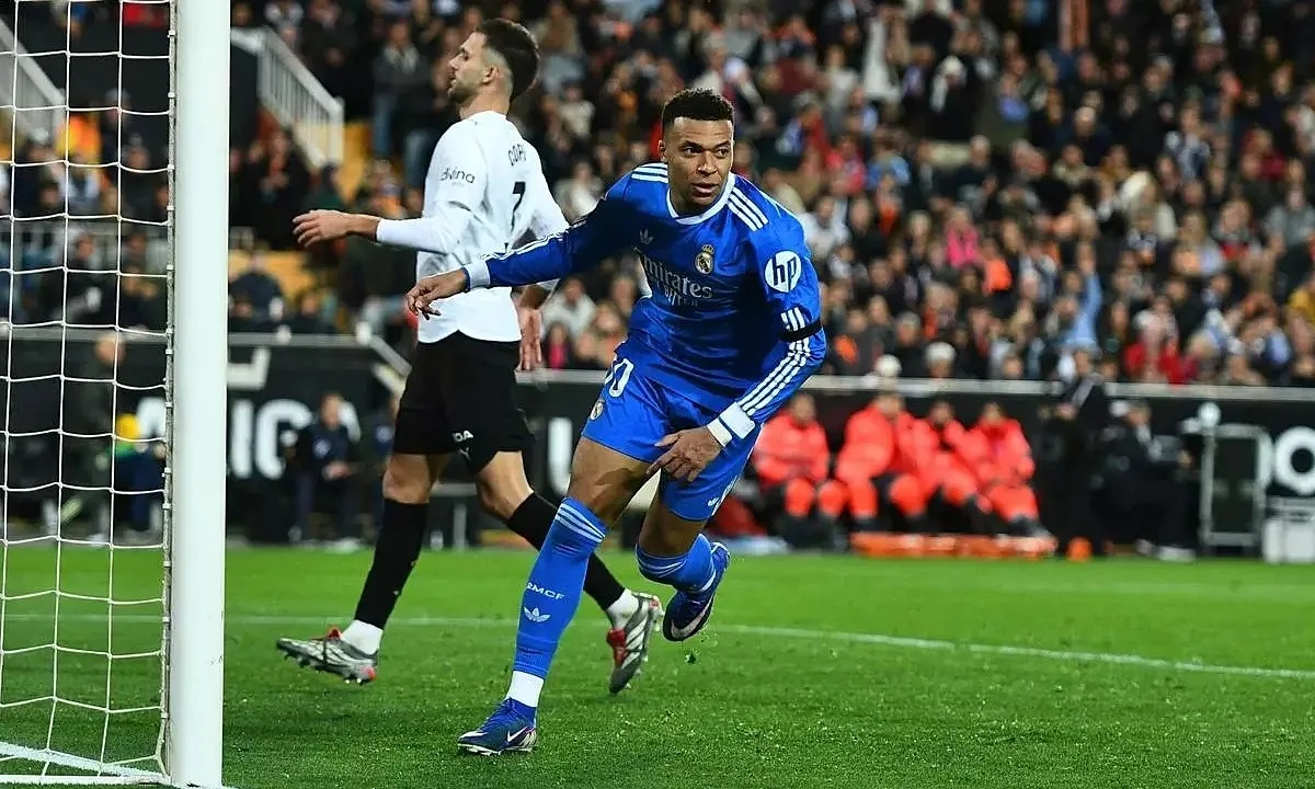 Mbappe đang thách thức 'ngai vàng' của Ronaldo ở Real