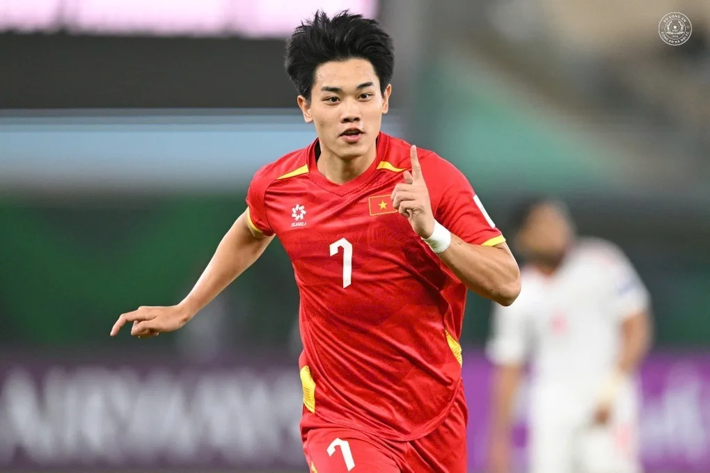 Phản ứng của CĐV Trung Quốc khi CLB hạng 3 nước này muốn có Đình Bắc