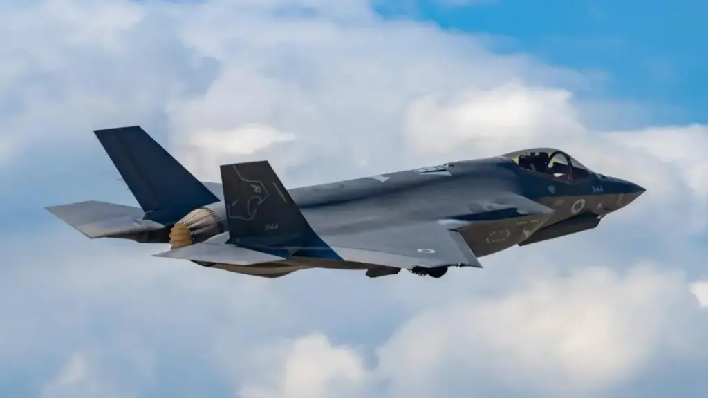 Israel tuyên bố triển khai F-35 bắn hạ chiến đấu cơ Iran